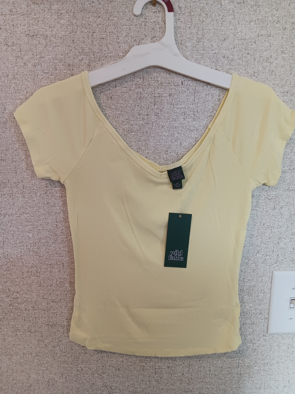 wild fable Pale Yellow Ribbed Scoop Neck Short Sleeve Top Size XS